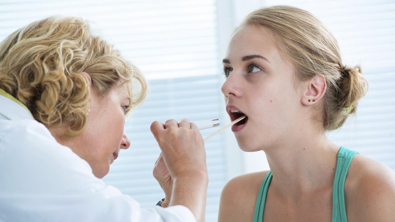 pharyngitis-is-it-viral-definition-symptoms-treatment