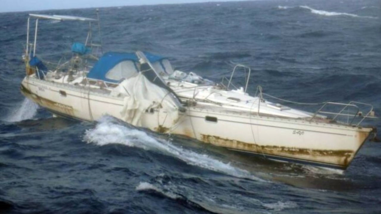 After Stumbling Across An Abandoned Yacht Two Fishermens Lives Were