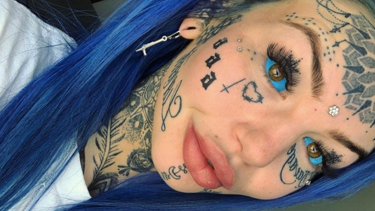 Woman's Blue Eyeball Tattoo Leaves Her Blind